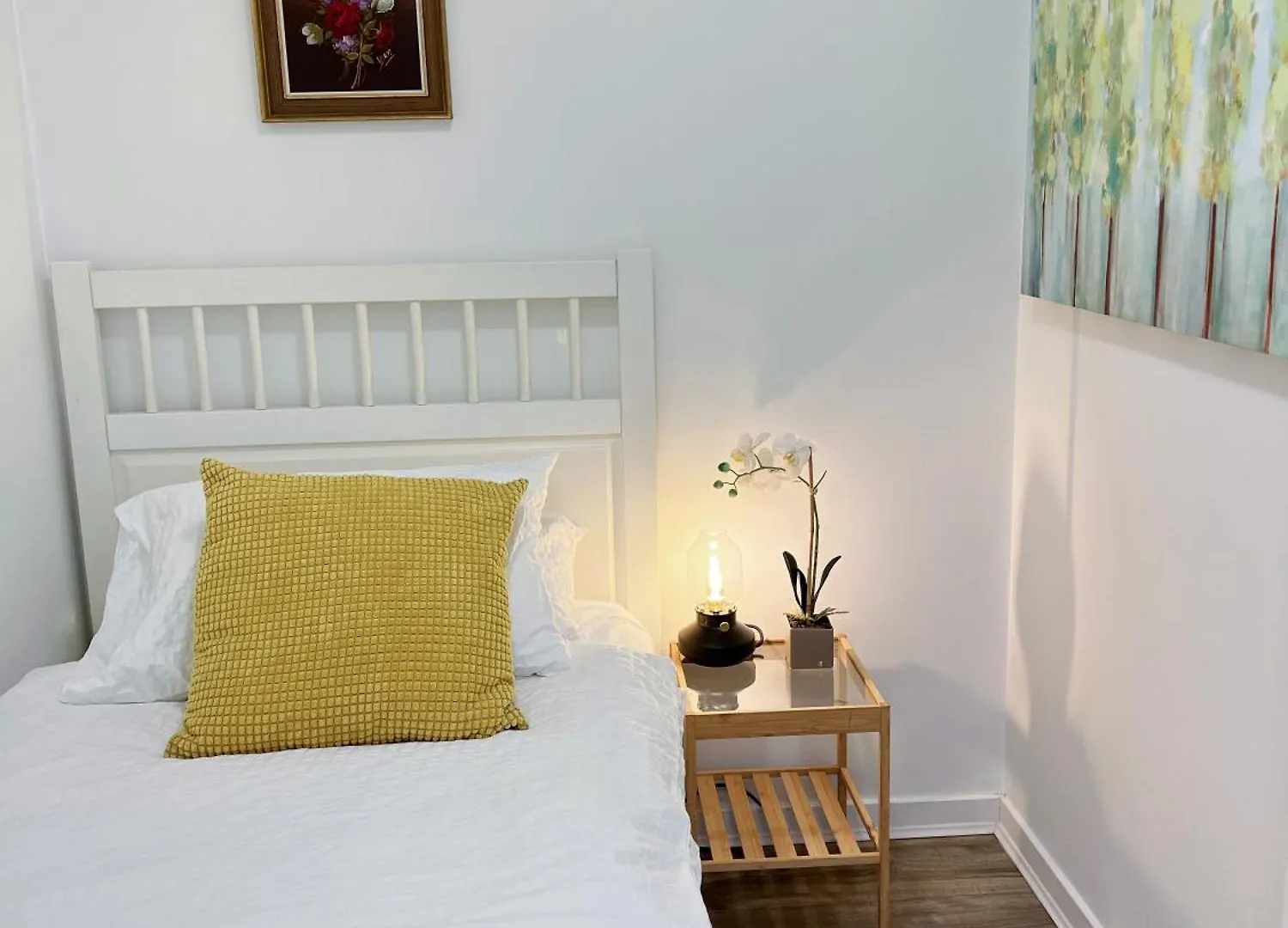 Downtown 4Bd 2Ba View Skytrain 2 Free Parking Apartment Vancouver Canada